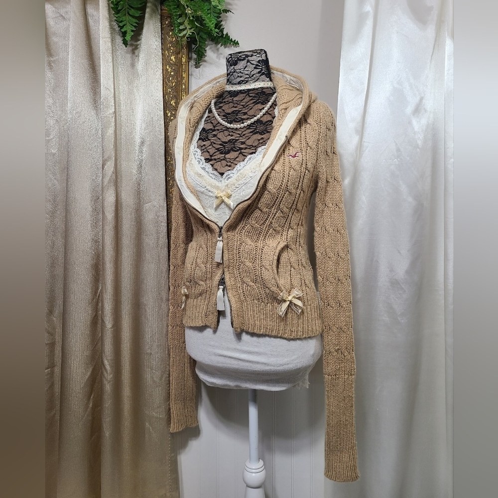♡ Y2K ♡ Hollister Tan Wool & Rabbit Hair Zip Down Hooded Babydoll Sweater 2000s - Picture 2 of 13